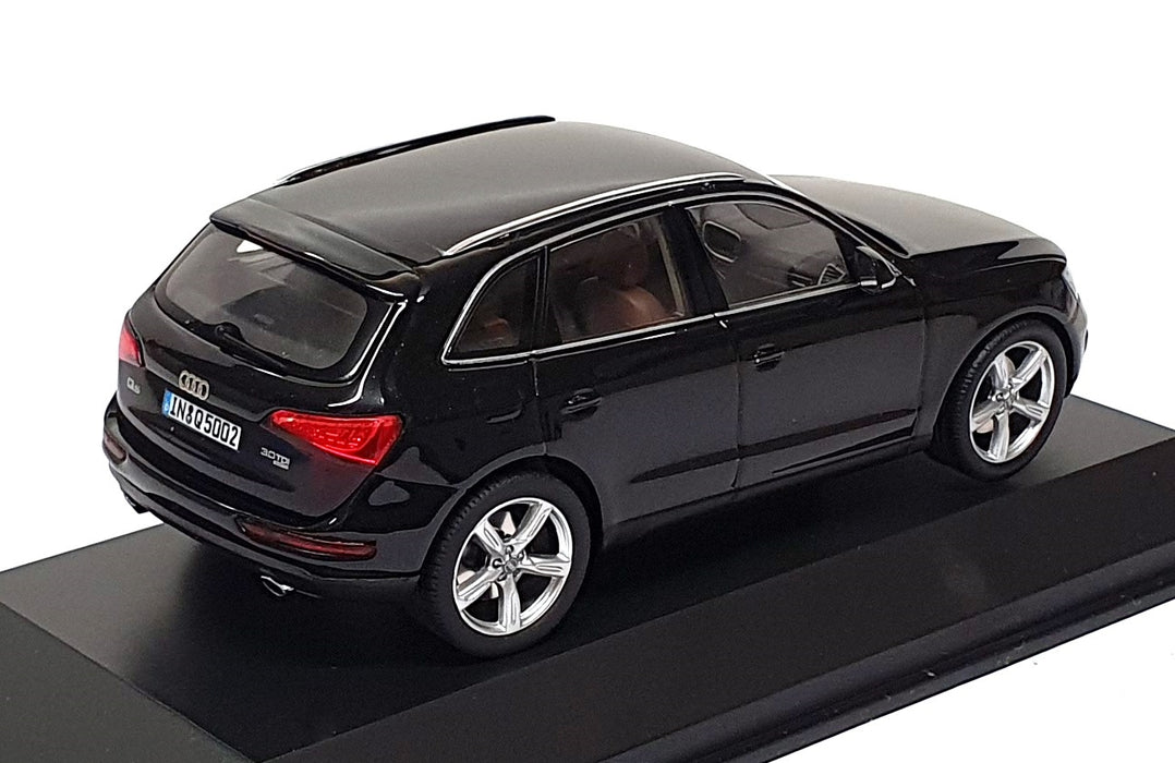Schuco 1/43 Scale Diecast 501.08.056.33 - Audi Q5 - Phantom Black