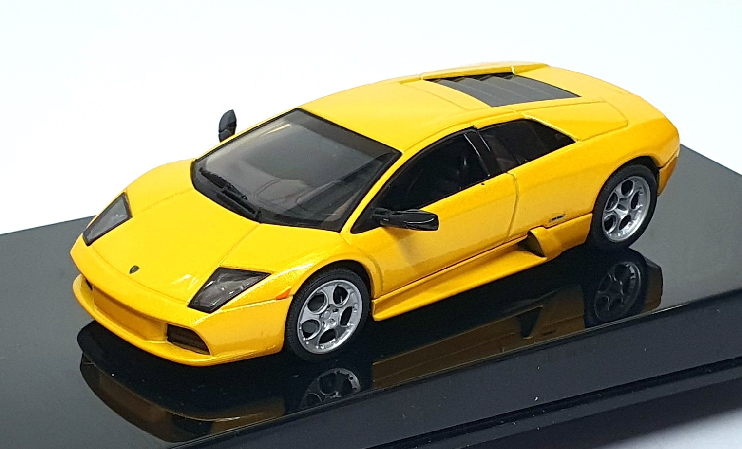 Autoart 1/43 Scale Diecast 54511 - Lamborghini Murcielago - Met. Yellow