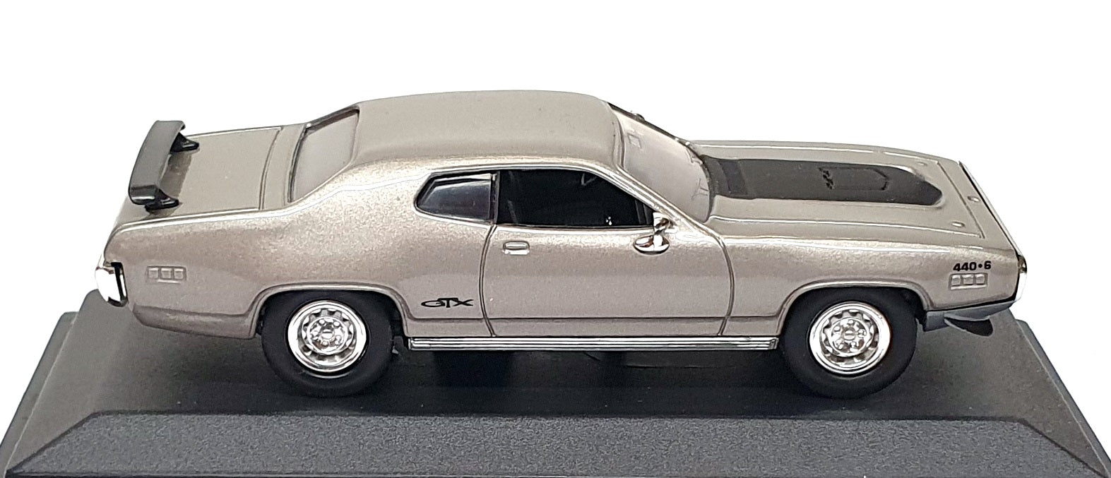Road Signature 1/43 Scale RS1971G - 1971 Plymouth GTX - Grey