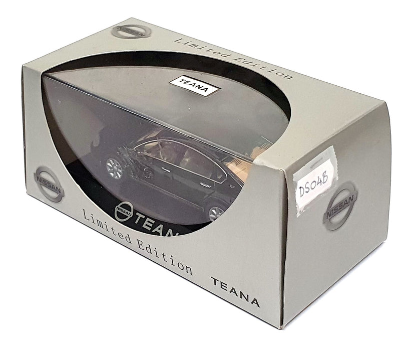 Dealership Model 1/43 Scale Diecast DS04B - Nissan Teana - Black