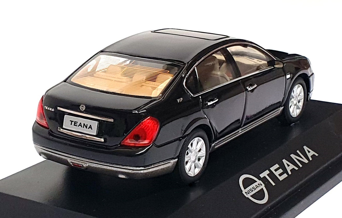 Dealership Model 1/43 Scale Diecast DS04B - Nissan Teana - Black