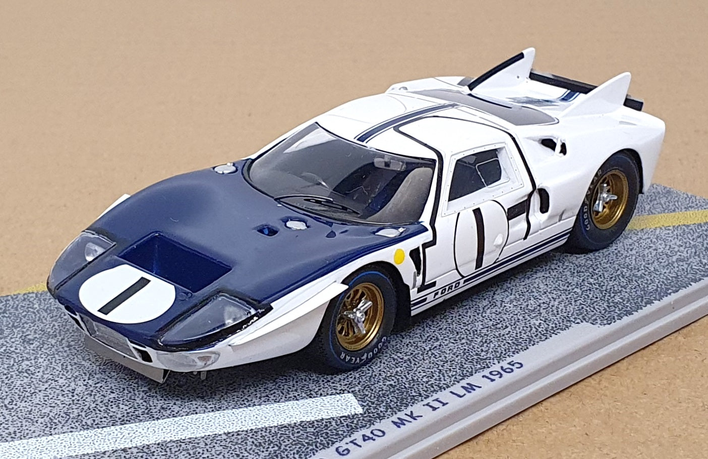Bizarre 1/43 Scale BZ275 - Ford GT40 Mk2 #1 Le Mans 1965 Miles/McLaren