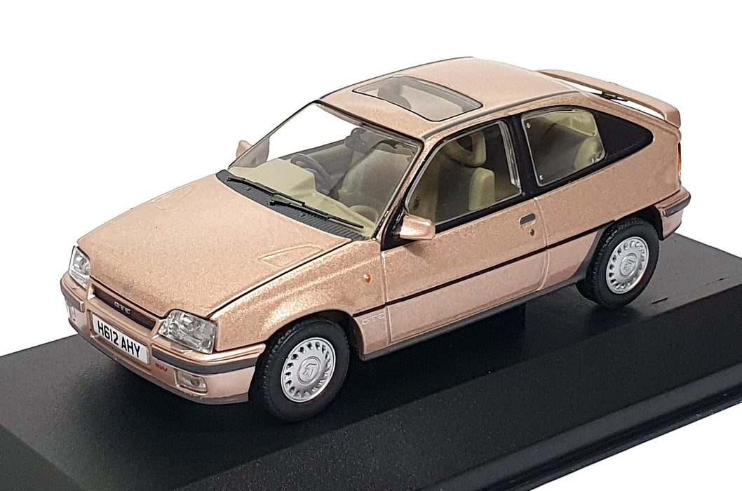 Vanguards 1/43 Scale VA13209 - Vauxhall Astra Mk2 GTE 16v - Rembrandt Silver