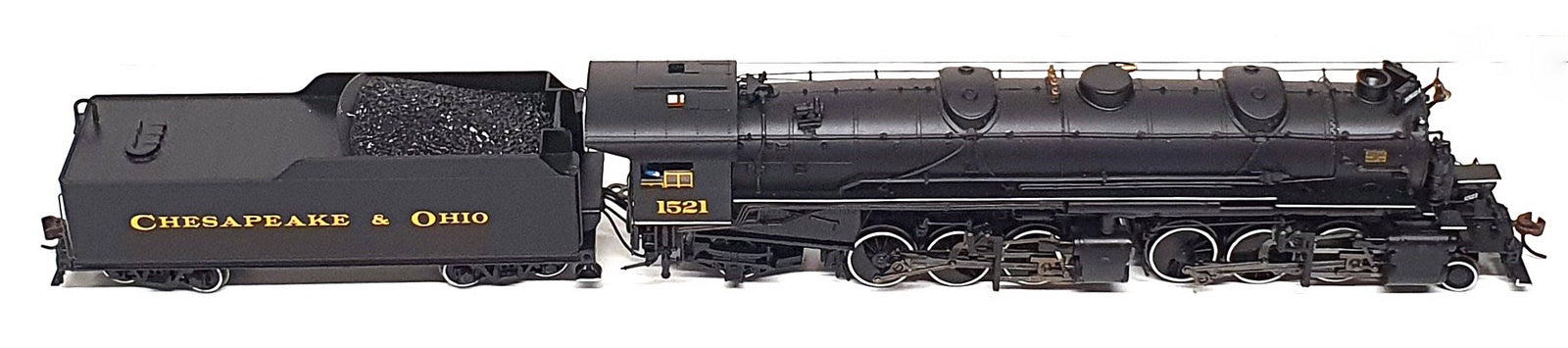 Bachmann HO Scale 84803BAC - 1521 Locomotive & Chesapeake & Ohio Tender & System