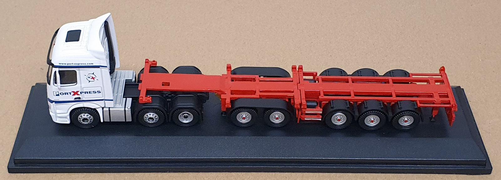 Oxford Diecast 1/76 Scale 76MB013 - Mercedes SSC D-Tec Combitrailer Port Express