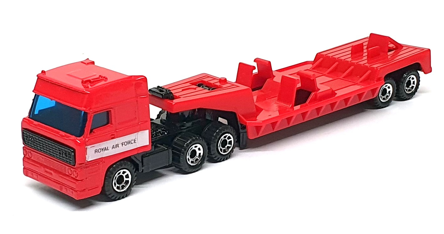 Matchbox Diecast CY 108/SB - DAF 3300 Truck & Low Bed Trailer RAF - Red