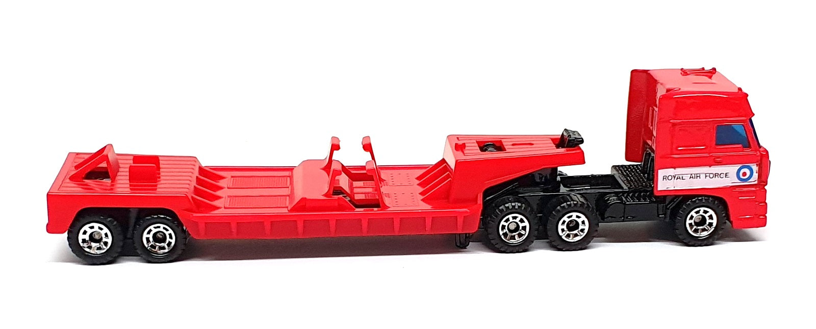 Matchbox Diecast CY 108/SB - DAF 3300 Truck & Low Bed Trailer RAF - Red
