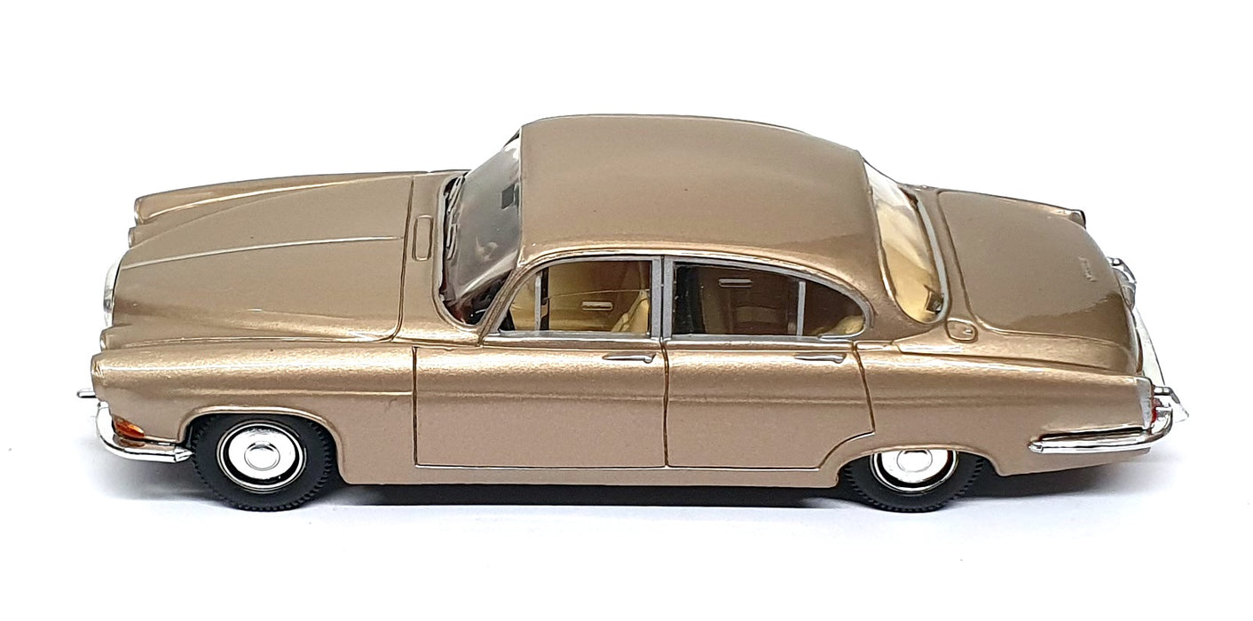 Norev 1/43 Scale Diecast COC01 - Jaguar Mk10 - Gold