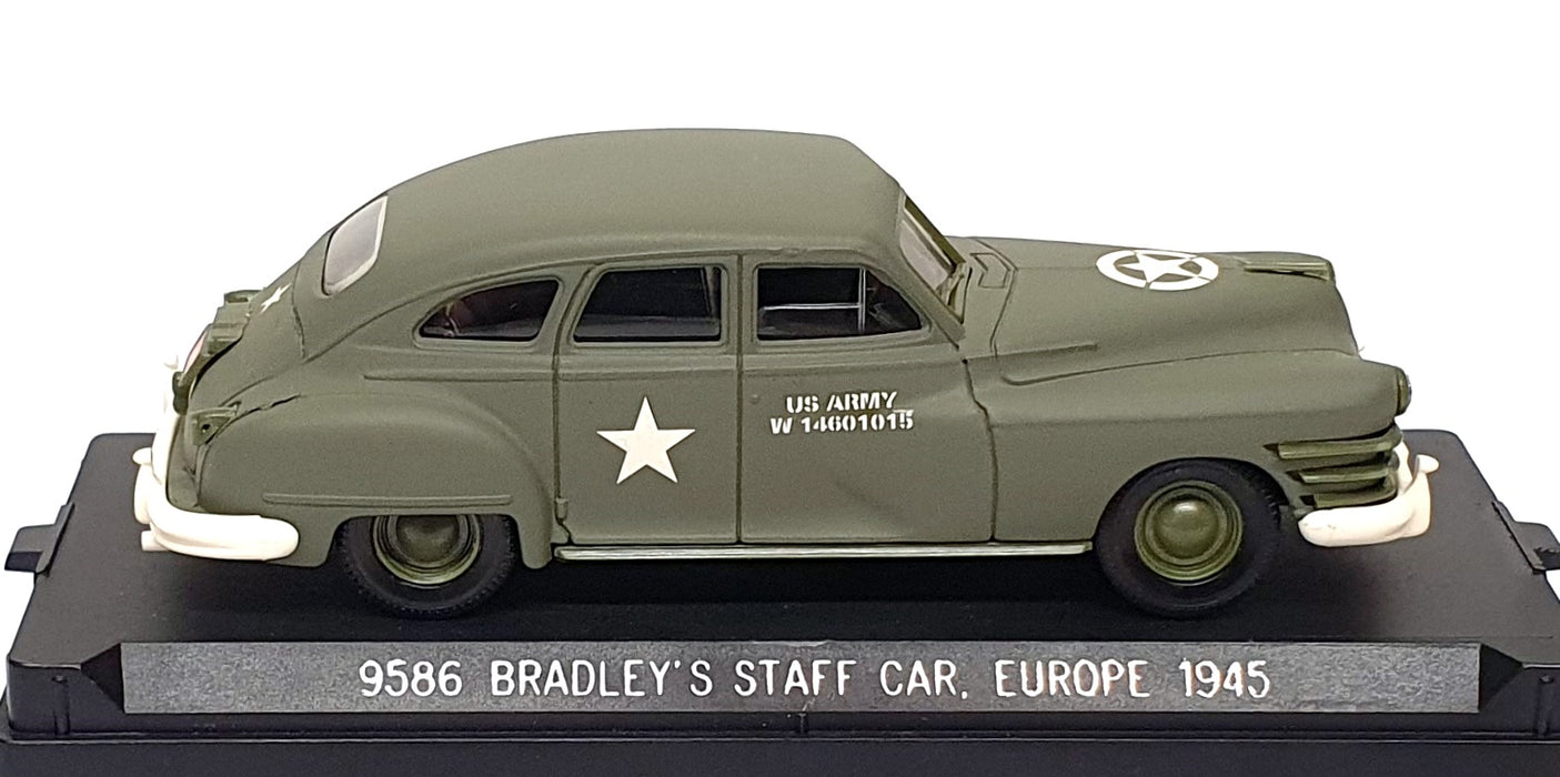 Solido 1/43 Scale 9586 - Chrysler Bradley's Staff Car Europe 1945 - Green