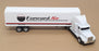 Ertl 1/64 Scale 25095 - Freightliner Cab With Trailer Forward Air - White