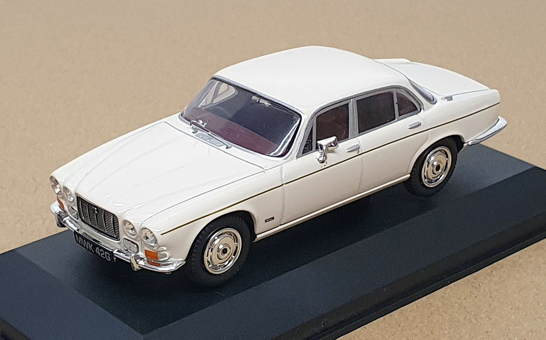 Vanguards 1/43 Scale VA08610 - Jaguar XJ6 4.2 Series 1 - Old English White 