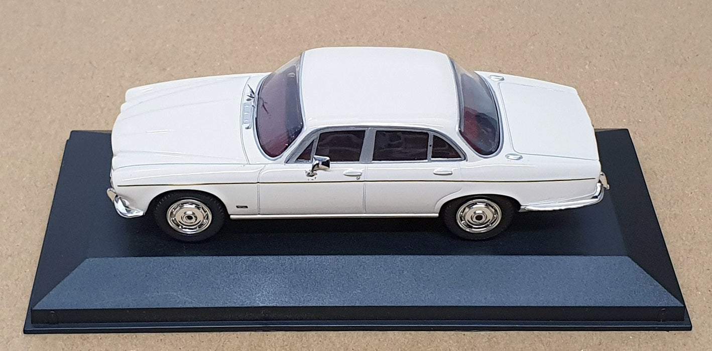 Vanguards 1/43 Scale VA08610 - Jaguar XJ6 4.2 Series 1 - Old English White 