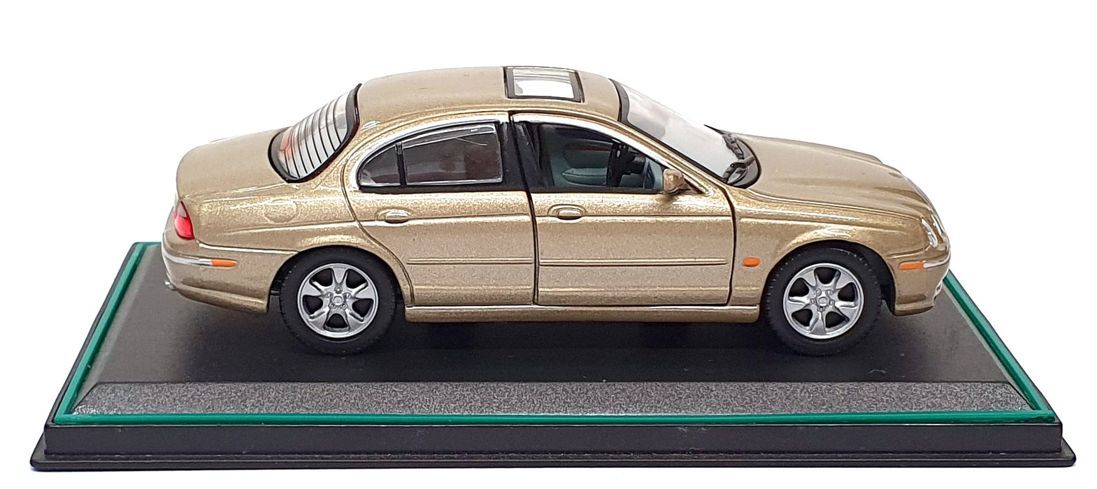 Hongwell 1/43 Scale Diecast HG03G - Jaguar S-Type - Gold