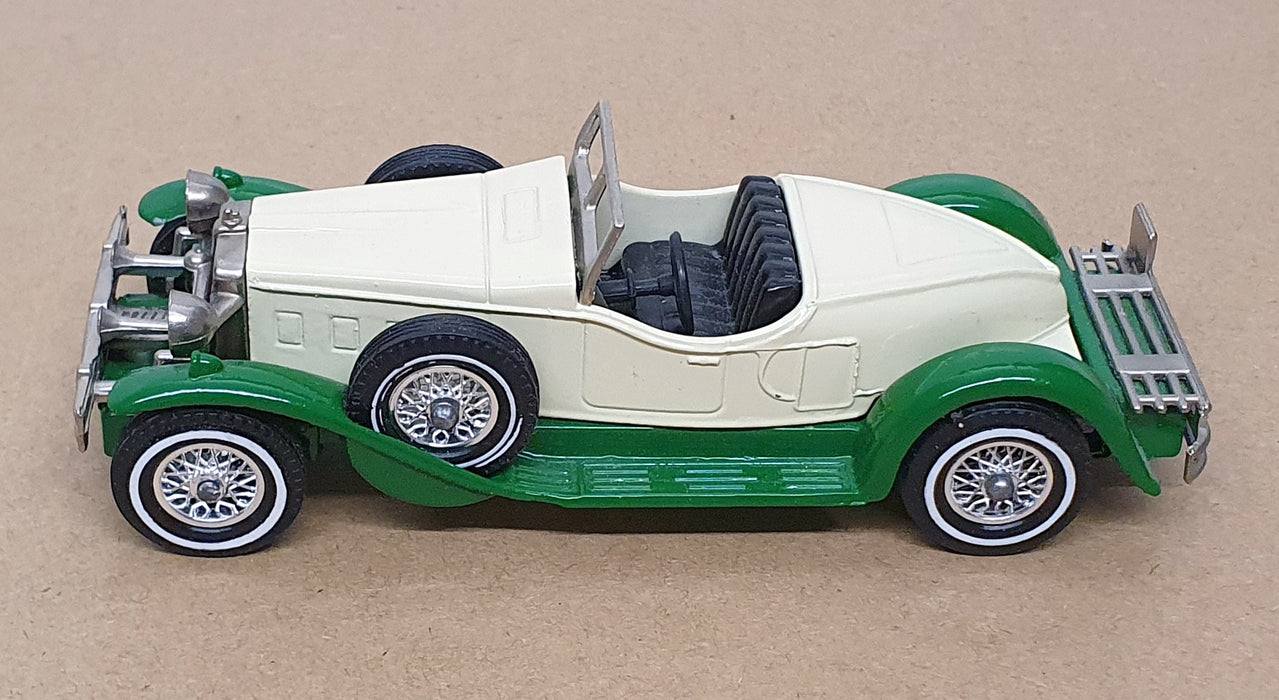 Matchbox 11cm Long Diecast Y-14 - 1931 Stutz Bearcat - Ivory/Green