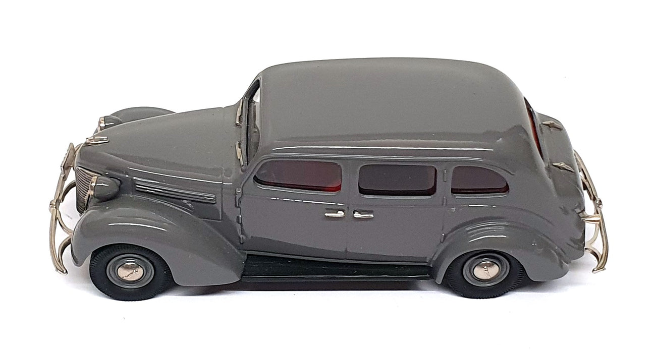 Rob Eddie Models 1/43 Scale RE24 - 1938 Volvo PV 802 - Grey