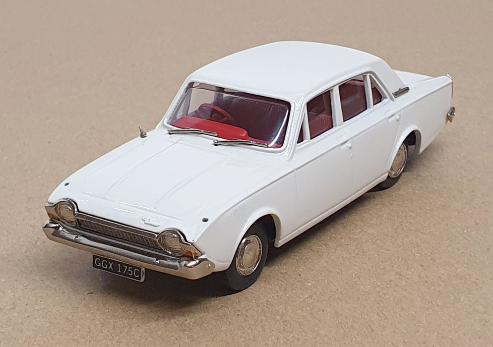Lansdowne Models 1/43 Scale LDM41 - 1964 Ford Corsair 4Dr. Saloon - Ermine White