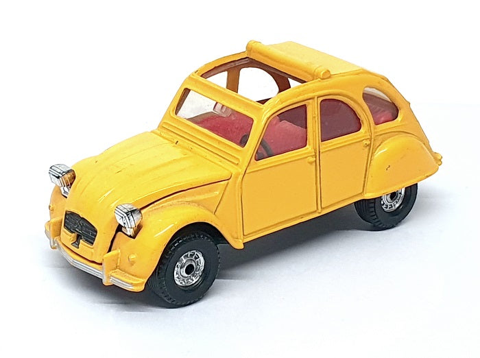 Corgi Diecast 15425G - Citroen 2CV6 - Yellow