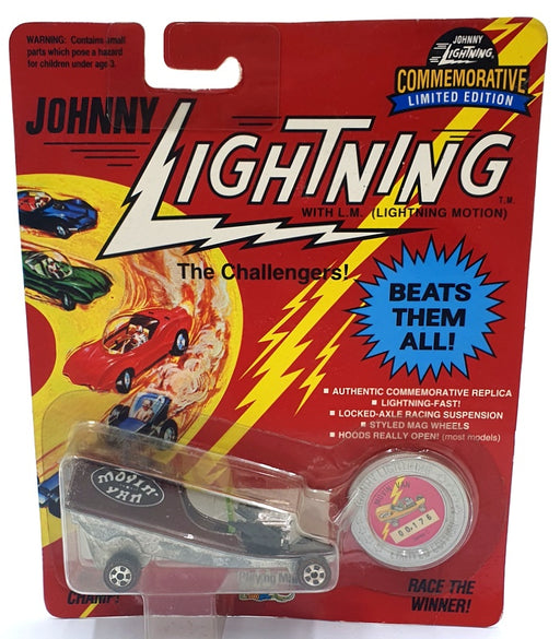 Johnny Lightning 1/64 Scale 100-130 - The Challengers Movin' Van - Maroon