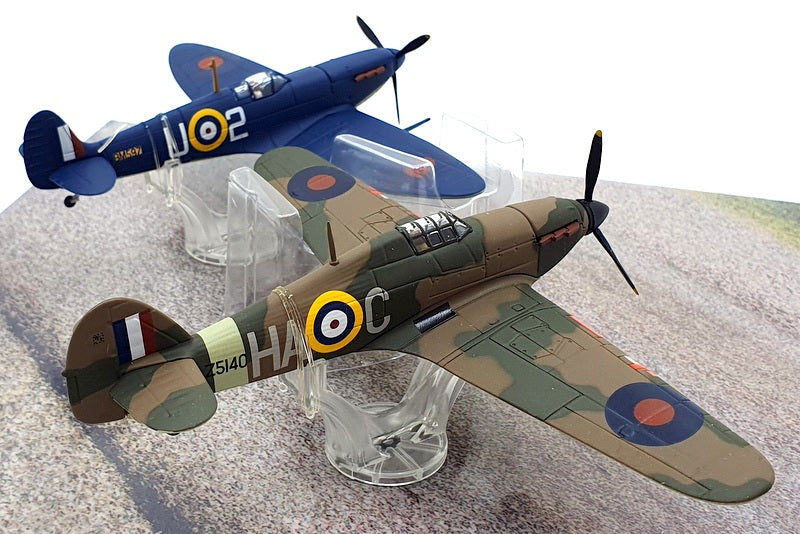 Corgi 1/72 Scale Diecast AA99182 - Merlins Over Malta 2 Piece Set