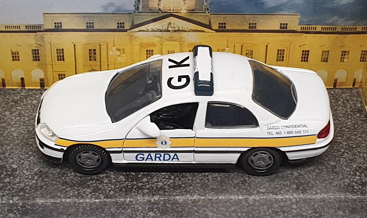 Irish Decal Products 12cm Long 61053 - Vauxhall Garda Police Car - White