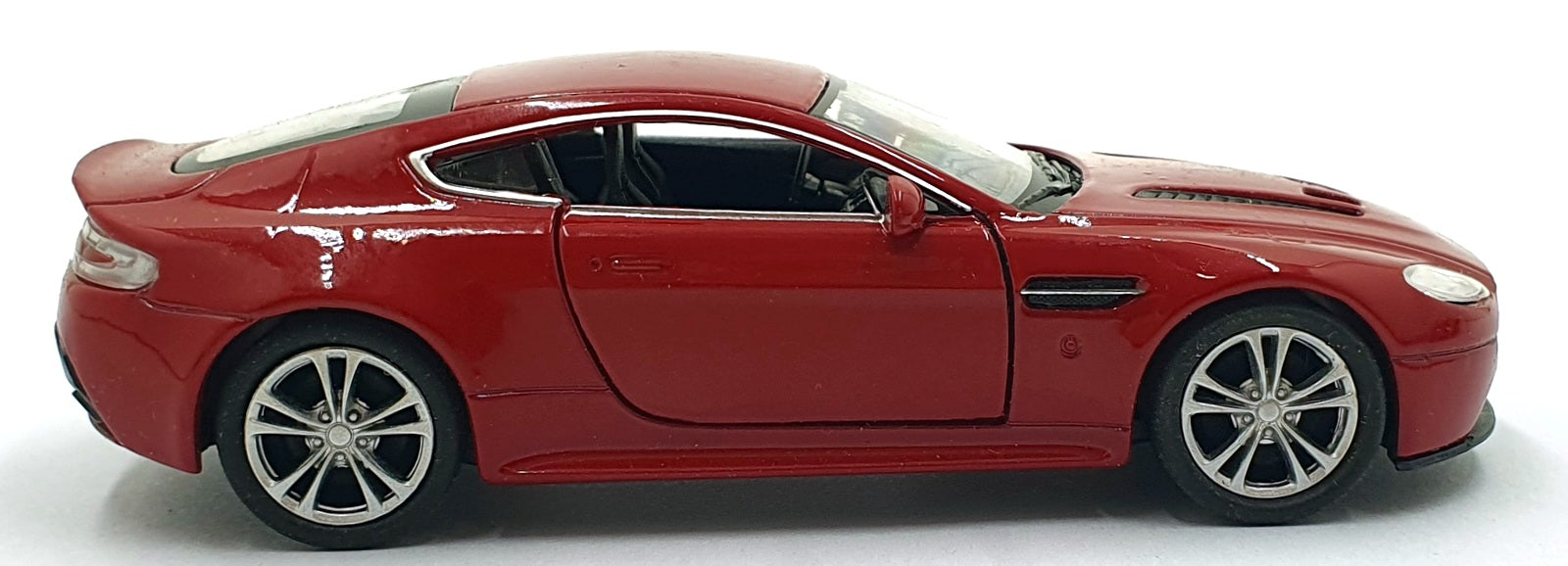 Welly Model 12cms Pull Back and Go 301125A - Aston Martin V12 Vantage - Dark Red