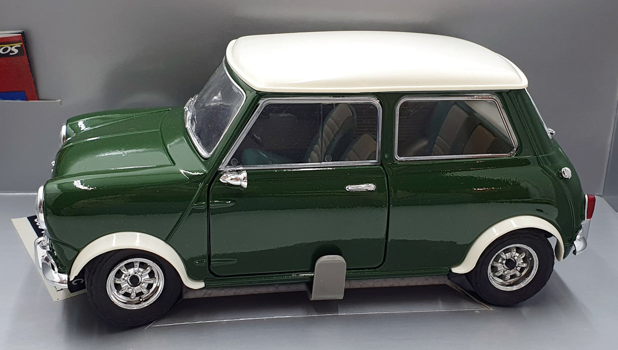 Solido 1/18 Scale Diecast 8021 - 1964 Mini Cooper S - Green/White