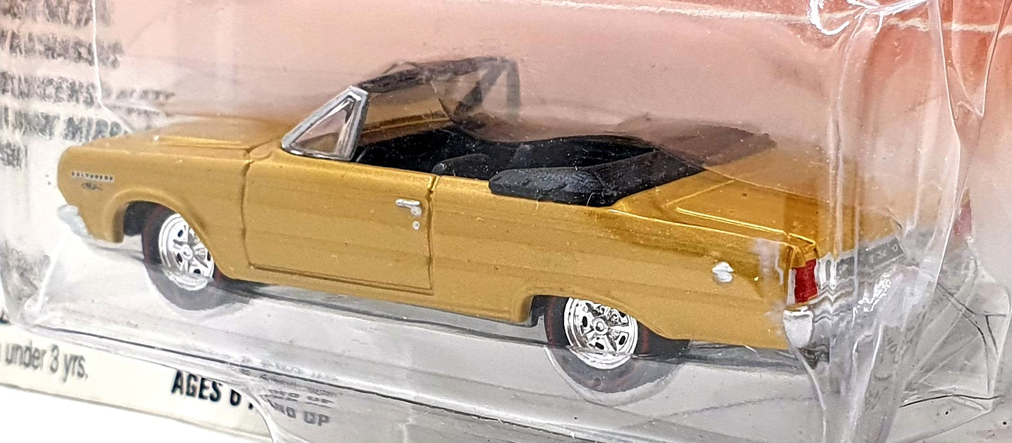 Johnny Lighting 1/64 Scale 994-01 - 1967 Plymouth GTX Convertible - Gold
