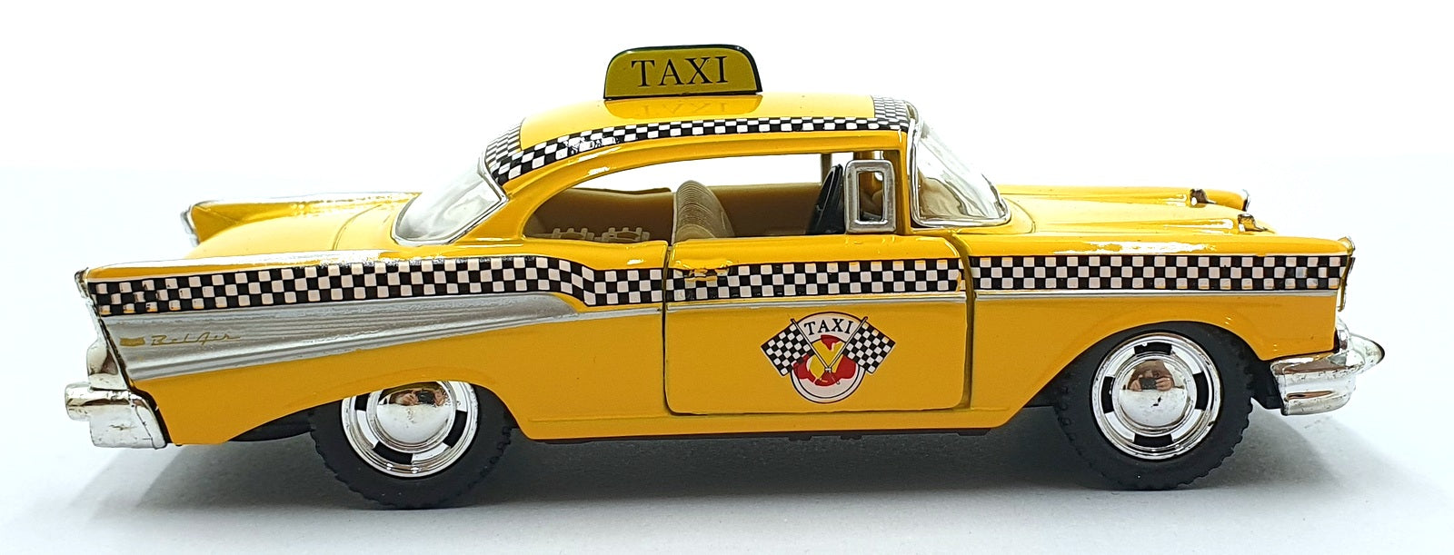 Kinsmart 1/40 Scale Pull Back & Go TY0236 - 1957 Chevrolet Be Air (Taxi)