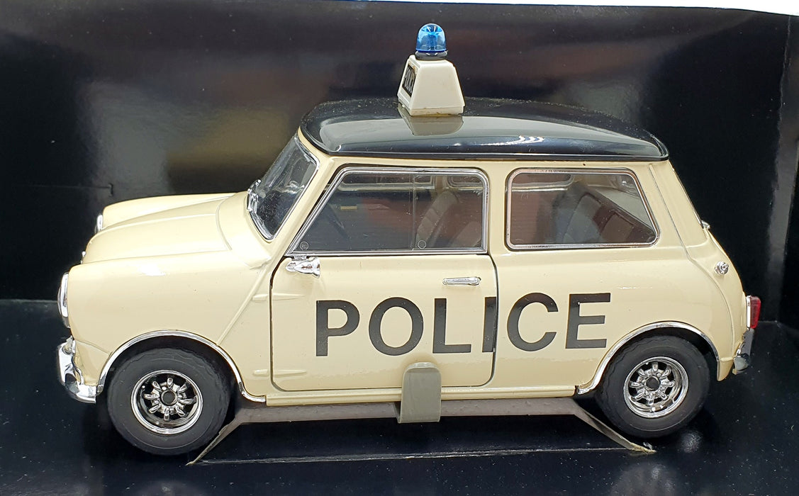 Solido 1/18 Scale Diecast  7190-4 - Mini Cooper Police - Cream/Black