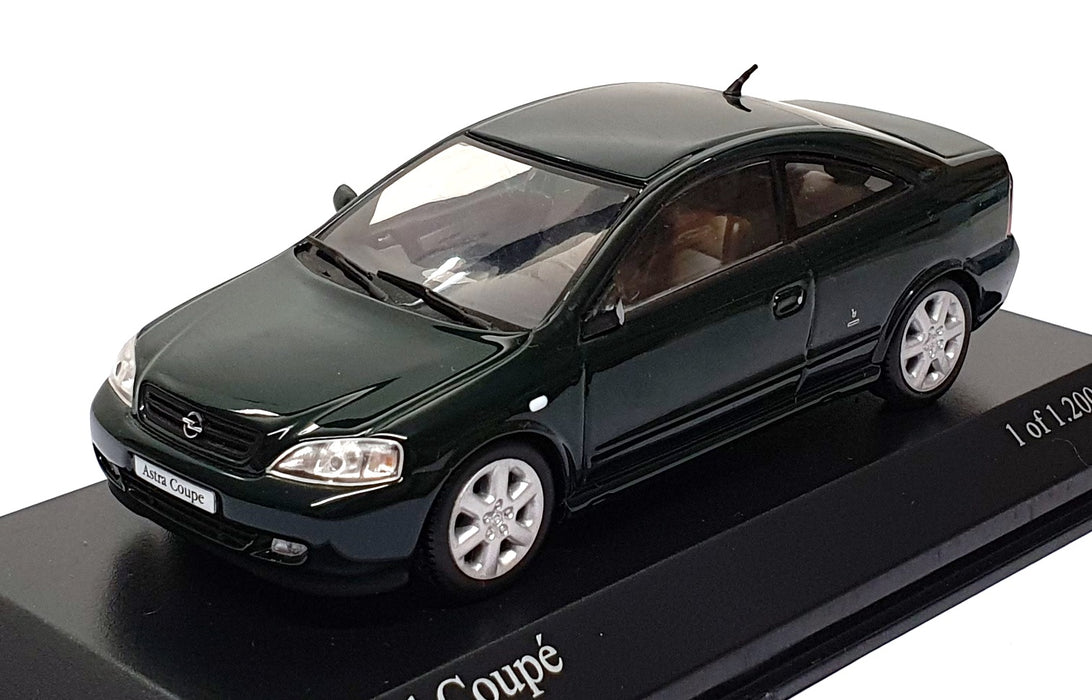 Minichamps 1/43 Scale 430 049122 - 2000 Opel Coupe - Green