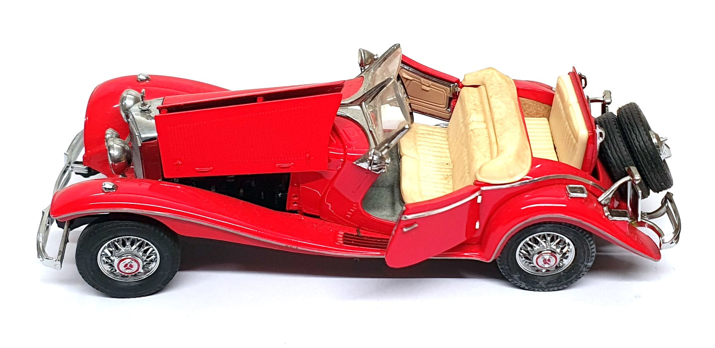Franklin Mint 1/24 Scale 30126C - 1935 Mercedes Benz 500k Special Roadster - Red