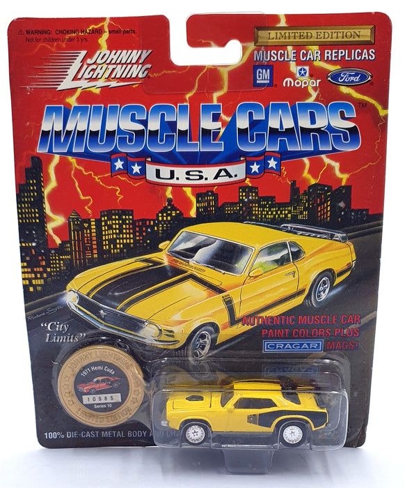 Johnny Lightning 1/64 Scale 200-200 Muscle Cars USA - 1971 Plymouth "Hemi Cuda"
