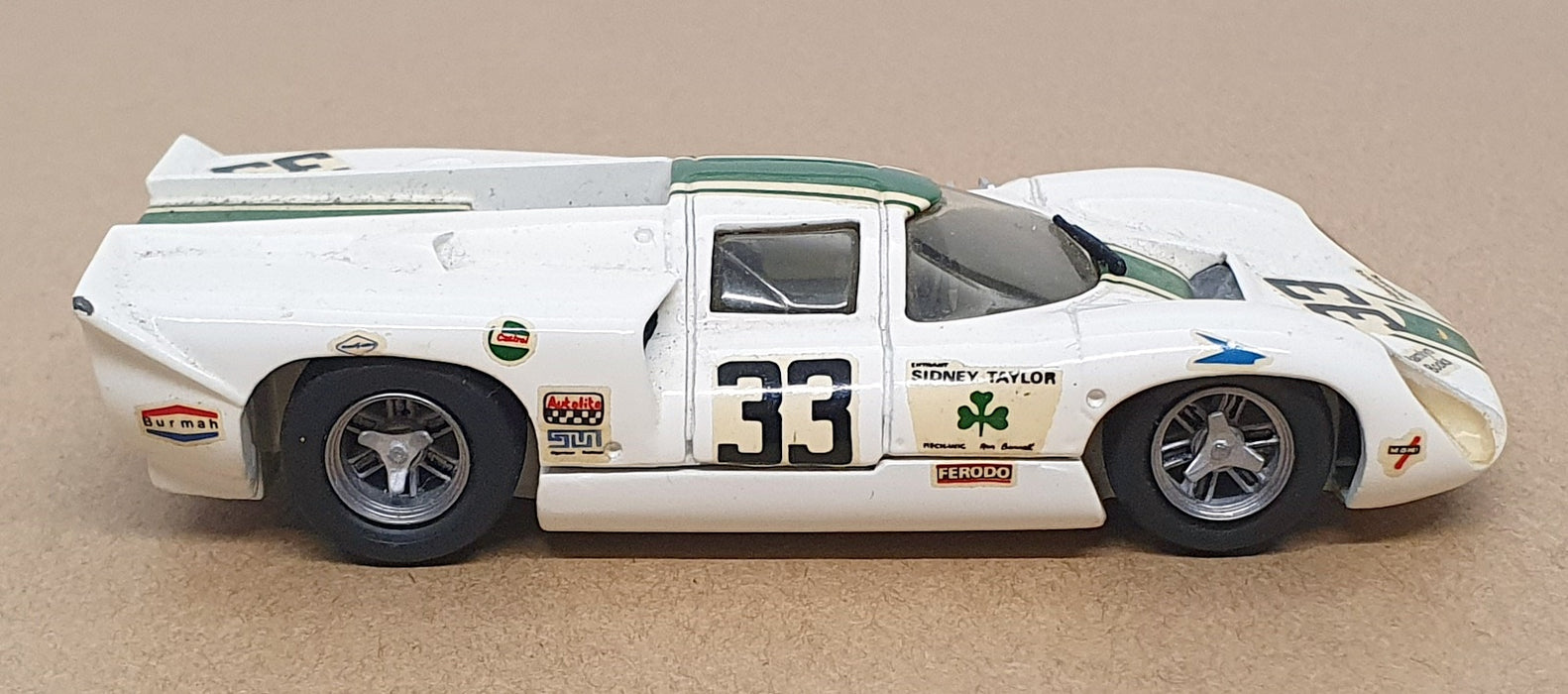 Historic Replicars 1/43 Scale 23126D - 1969 Lola T70 Mk3B Race Car #33