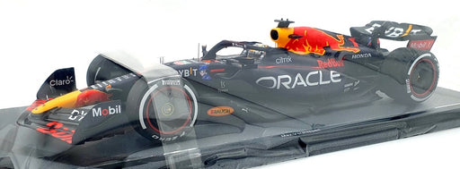 Spark 1/18 Scale 18S776 Oracle Red Bull RB18 Abu Dhabi 2022 F1 #1 M.Verstappen