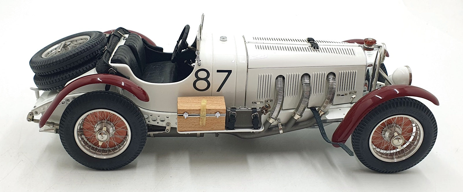 CMC 1/18 Scale Diecast M-055 1931 Mercedes Benz SSKL Sieger bei der Mille Miglia