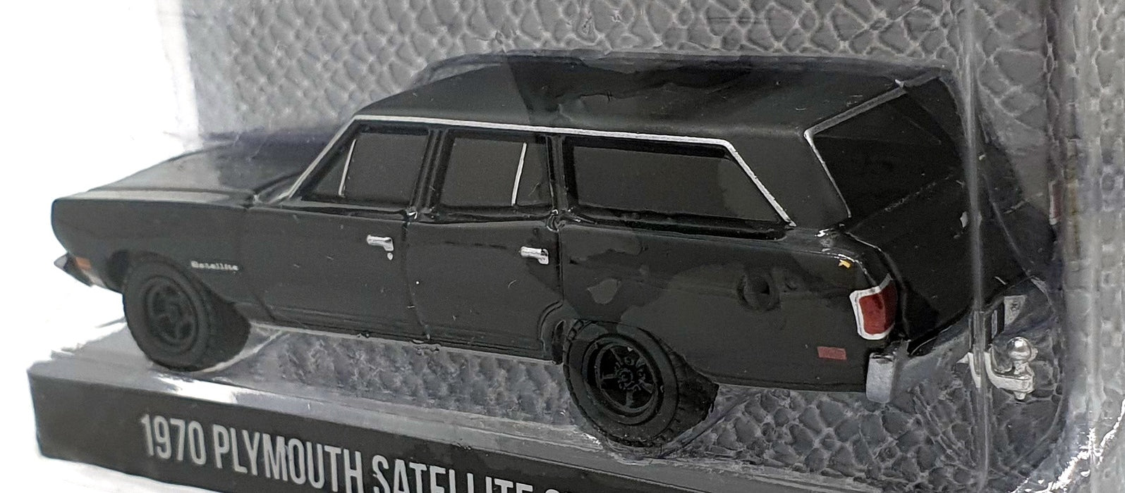 Greenlight 1/64 Scale 28050-A 1970 Plymouth Satellite Station Wagon Black Bandit