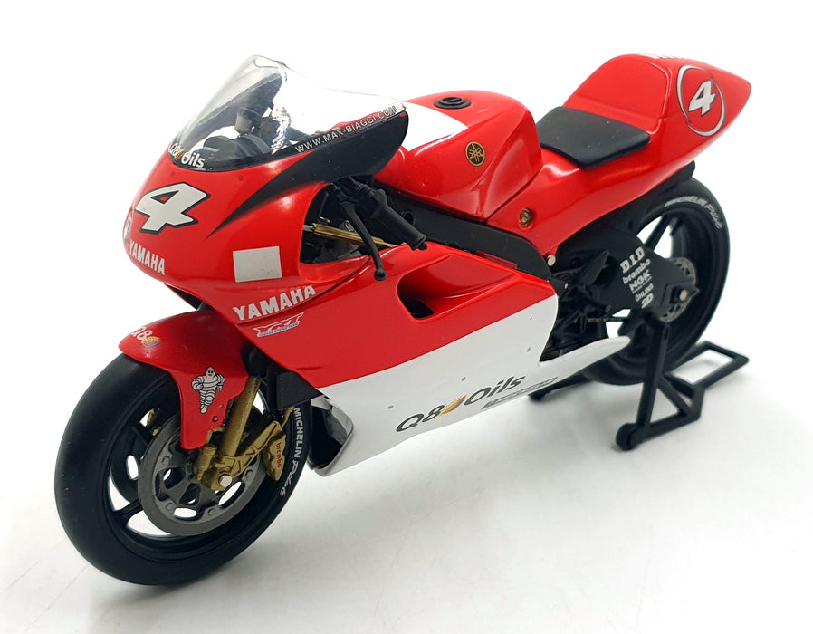 Minichamps 1/12 Scale 122 006304 - Yamaha YZR 500 Max Biaggi 2001