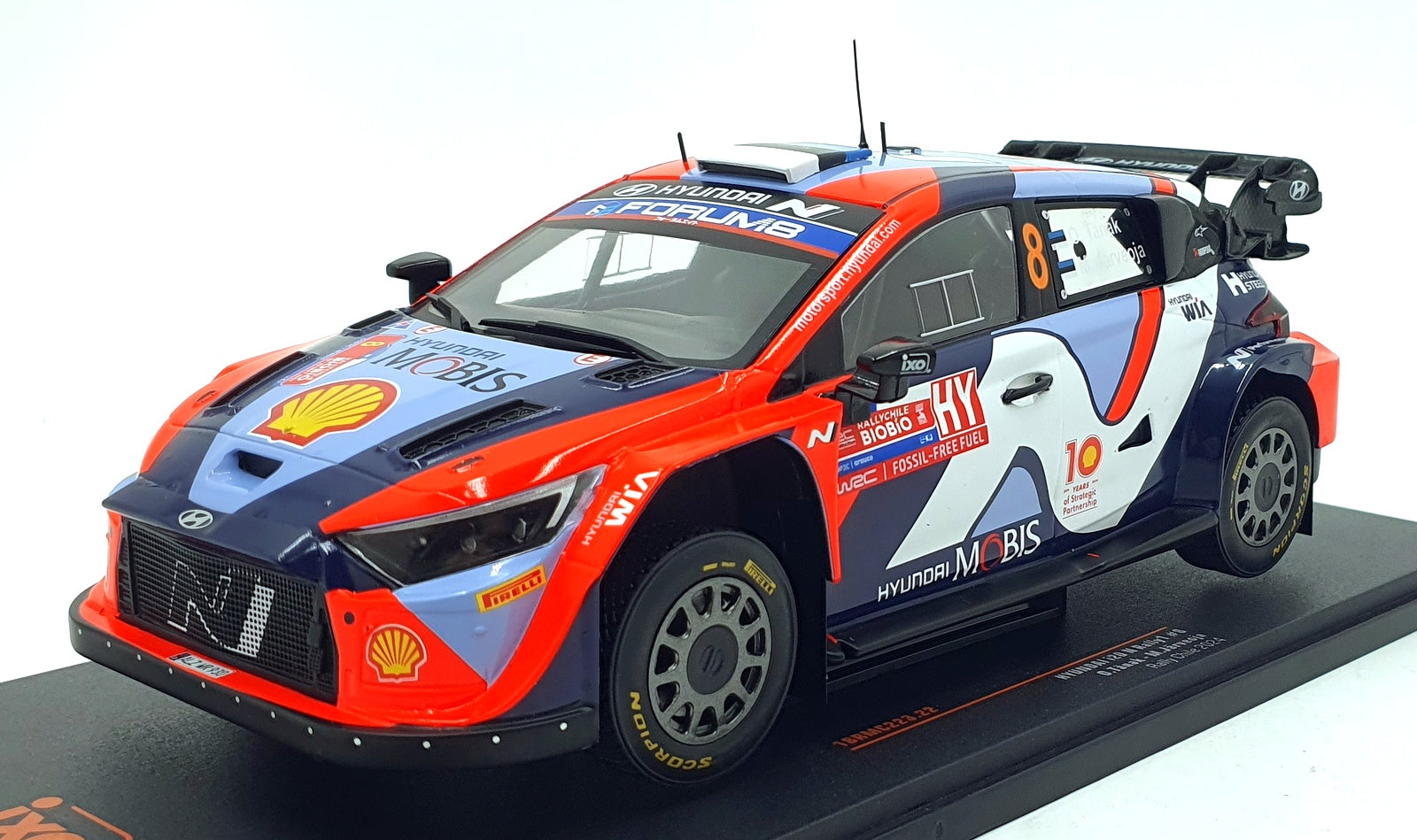 IXO 1/18 Scale Diecast 18RMC223.22 - Hyundai i20 N Rally1 #8 Chile 2024