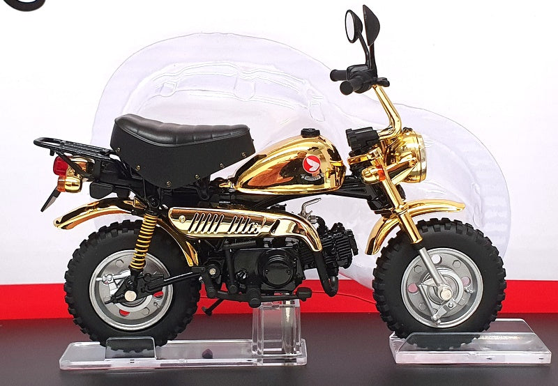 Aoshima 1/12 Scale 11167-3700 - Honda Monkey Motorcycle - Gold