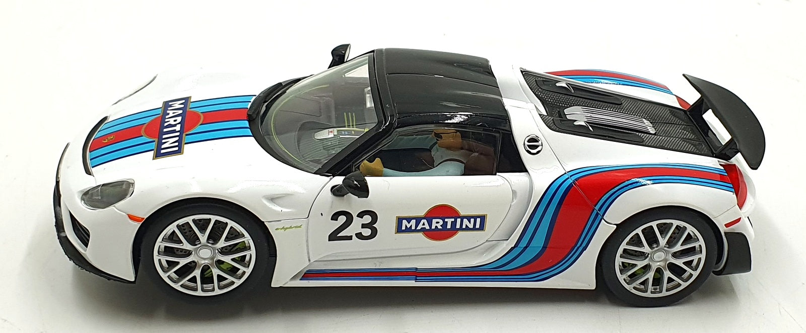 Carrera 1/32 Scale Slot Car 27467 - Porsche 918 Spyder #23 "Martini Racing"