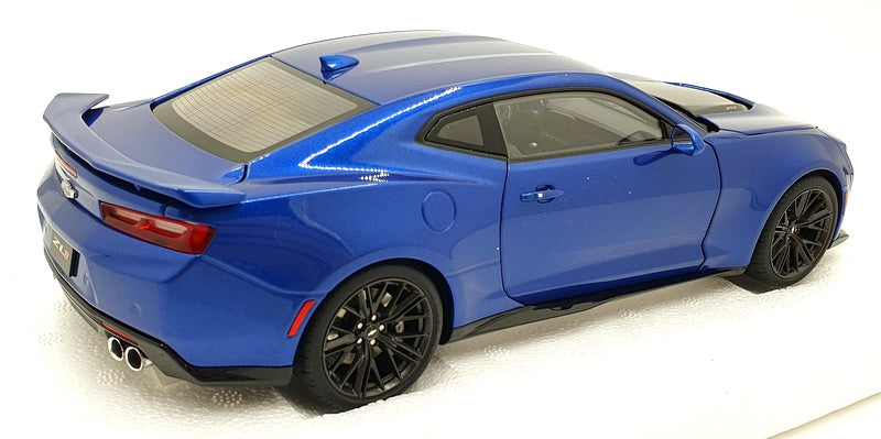 Autoart 1/18 Scale Diecast 71209 - Chevrolet Camaro ZL1 - Hyper Blue Metallic