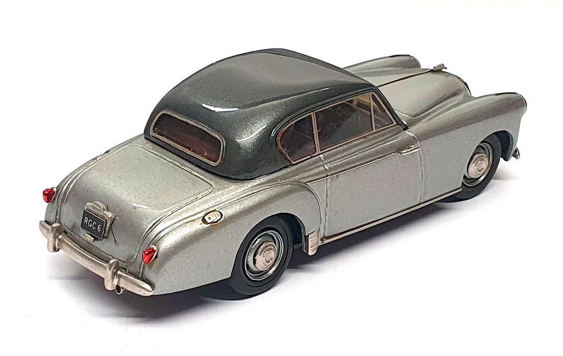 Four Wheel Models 1/43 Scale FWLG18 1953 Lagonda 3L Coupe Tudor Grey/Shell Grey