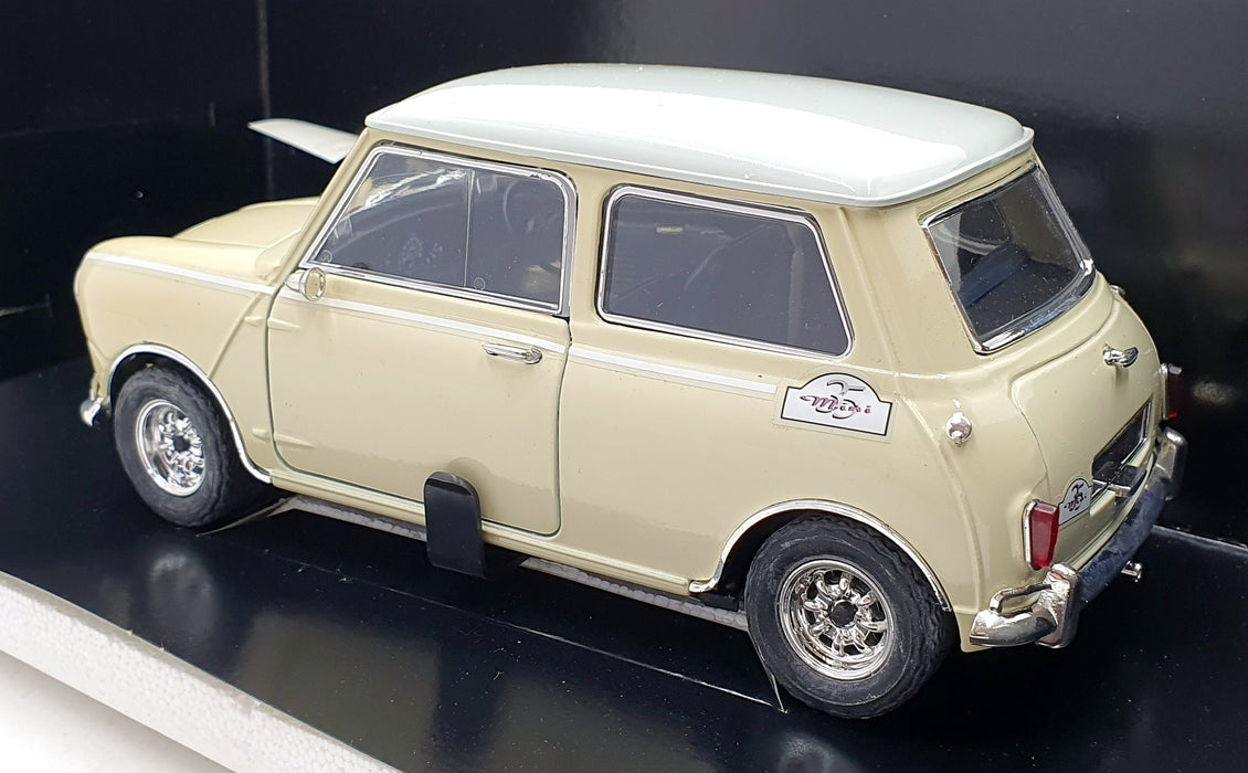 Solido 1/18 Scale Diecast  27411 - Austin Mini Cooper Mini 35 - Cream/White