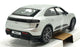Maisto 1/24 Scale Diecast 18-21114 - Porsche Macan Turbo Electric - Silver