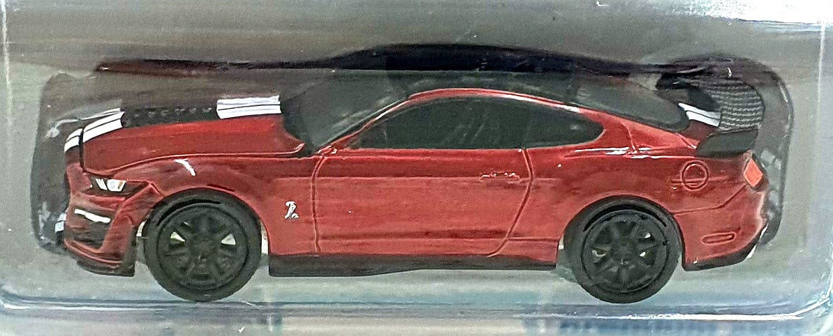 Auto World 1/64 Scale AW64362 - 2020 Shelby GT-500 Carbon Fiber Track Pack