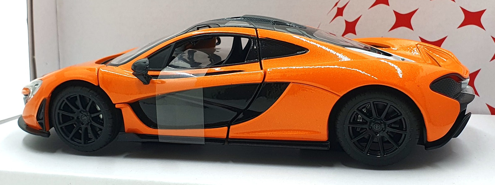 Rastar 1/24 Scale Diecast 56700 McLaren P1 - Met Orange