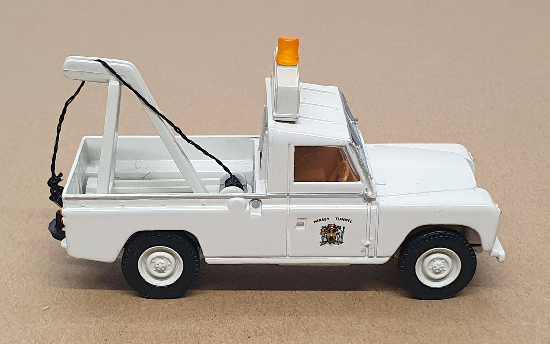 Corgi 1/43 Scale 07102 - Land Rover Breakdown Truck Mersey Tunnel Recovery