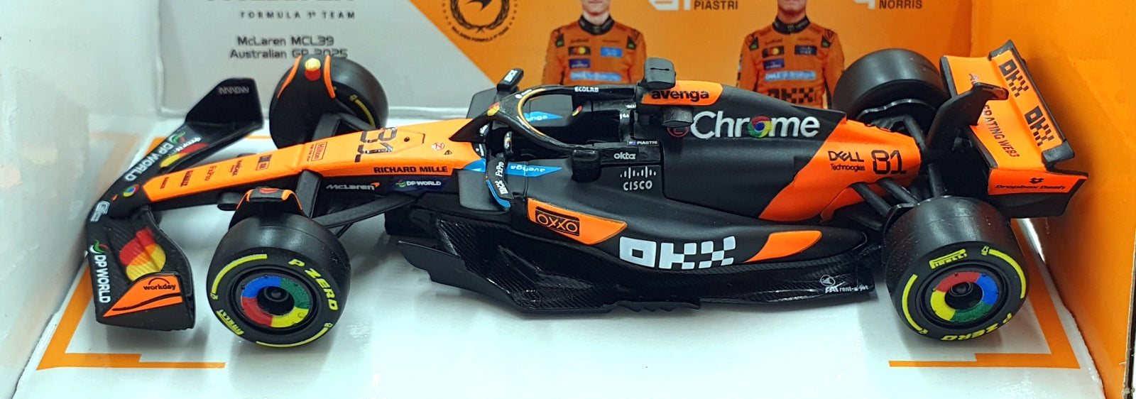 Burago 1/43 Scale 18-38248 - F1 McLaren MCL39 Australian GP 2025 #81 Piastri