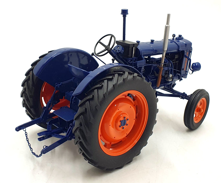 Universal Hobbies 1/32 Scale Tractor UH4861 - Fordson E27 N - Blue
