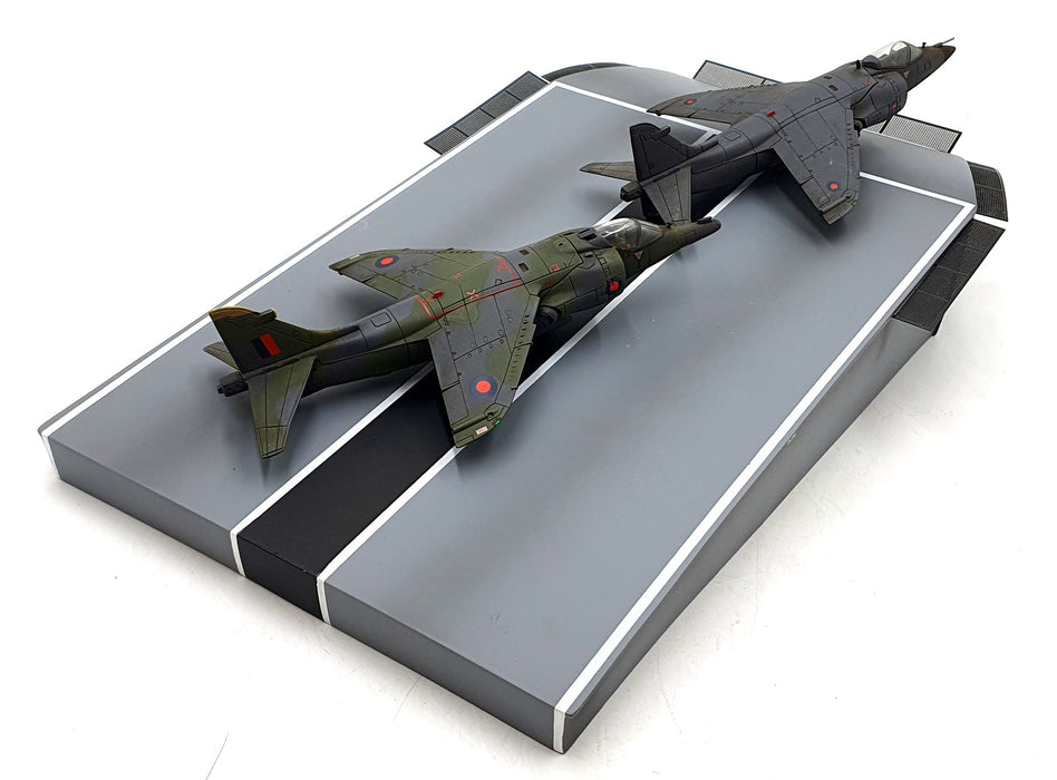 Corgi 1/72 Scale AA39901 - BAE Sea Harrier FRS Mk.1/Gr3 80 Sqn RAF HMS Hermes